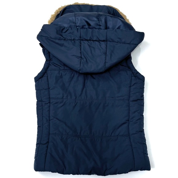 Women’s Vest - Hooded Poofy Faux Fur Collar Zip Up Vest - Retro Vintage Inspired - Picture 10 of 15